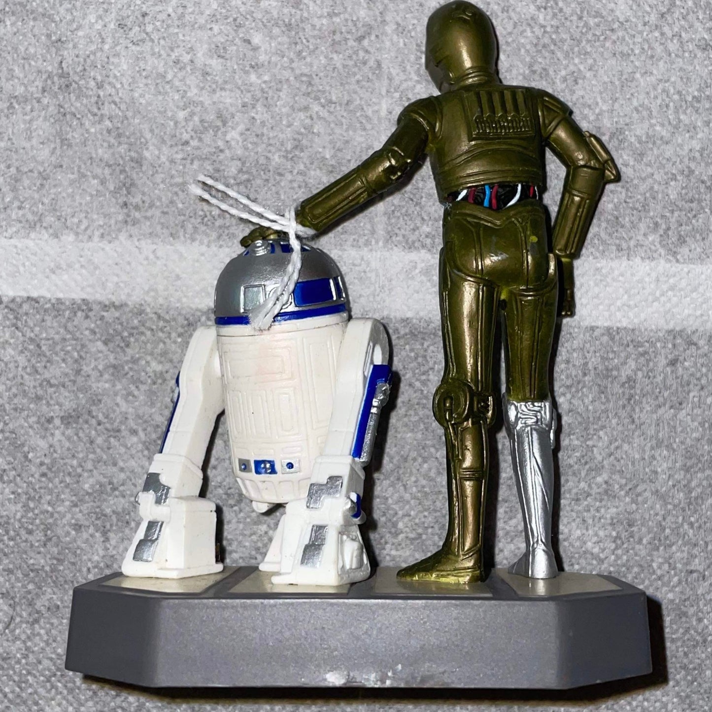 C-3PO & R2-D2 Star Wars “Buddies” 4.5” Mini Statue by Applause
