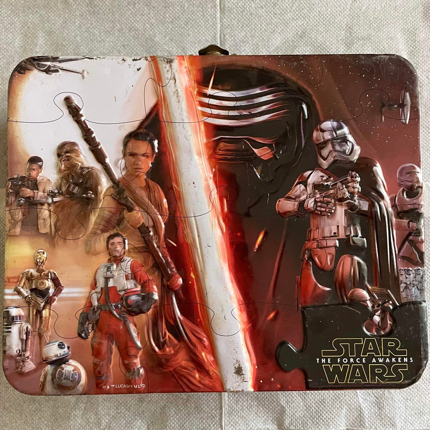 Star Wars The Force Awakens Embossed Metal Lunch Box